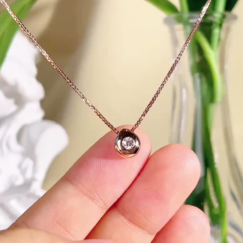 [Spiritual Series] Triangle Round Diamond Clavicle Chain Gold Bean Necklace Rose Gold Wedding Gift Wedding Women - Necklaces - Diamond Gold
