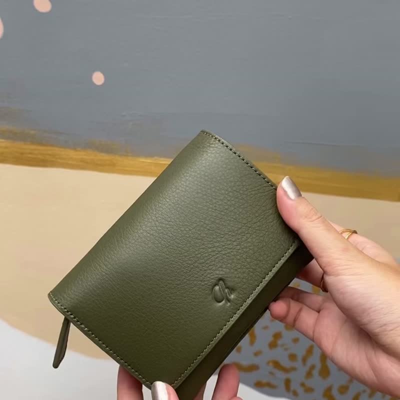 Crepe (Moss green) : Short wallet, Cow Leather wallet, Green, folded wallet - Wallets - Genuine Leather Green