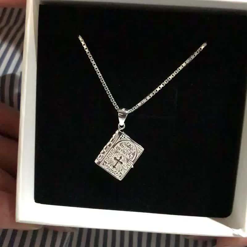 Christmas gift 925 sterling silver cross Bible book necklace retro/ Silver cross couple chain - สร้อยคอ - เงินแท้ สีเงิน