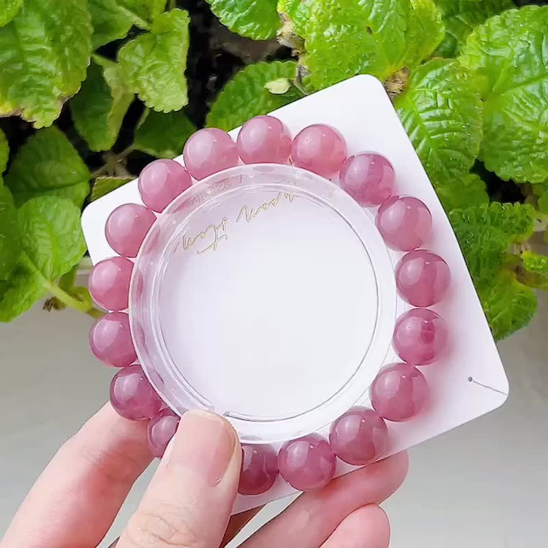 Beautiful peach purple horse powder crystal old mineral powder crystal bracelet love good popularity peach blossom first choice - Bracelets - Crystal Purple