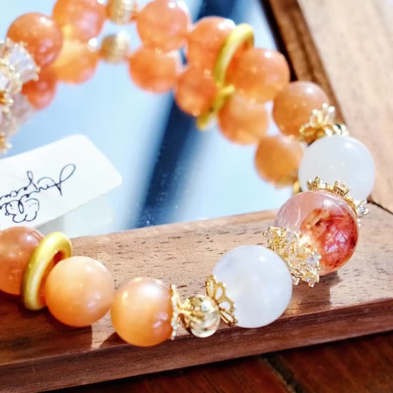 落日オレンジブロッサム｜オレンジムーンストーン、ブルームーンストーン、ヘマトイドクォーツ、フェニックスレイキエネルギー｜ミヤオリジナルデザイン - ブレスレット - クリスタル オレンジ