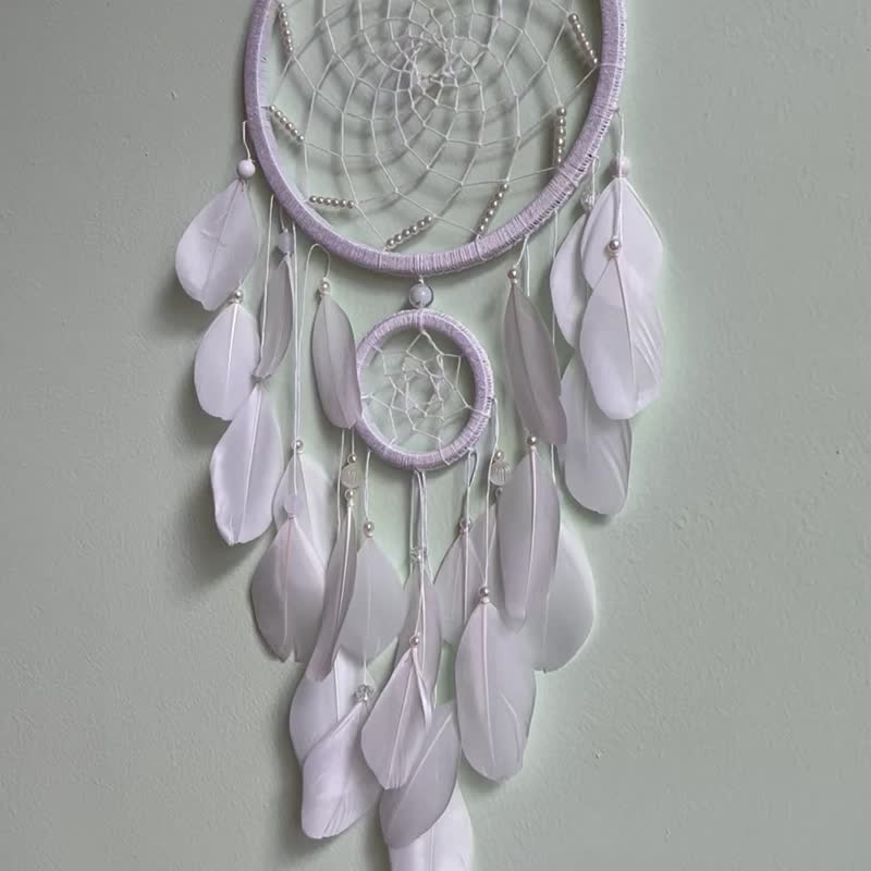 White boho dreamcatcher with pearl beads, Dream catcher for bedroom - Wall Décor - Thread White