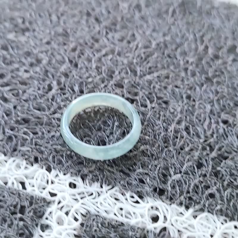 【親翠】天然翡翠 冰睛底湖水藍雲霧起螢手指鐲13號戒圈 - 戒指 - 玉石 多色
