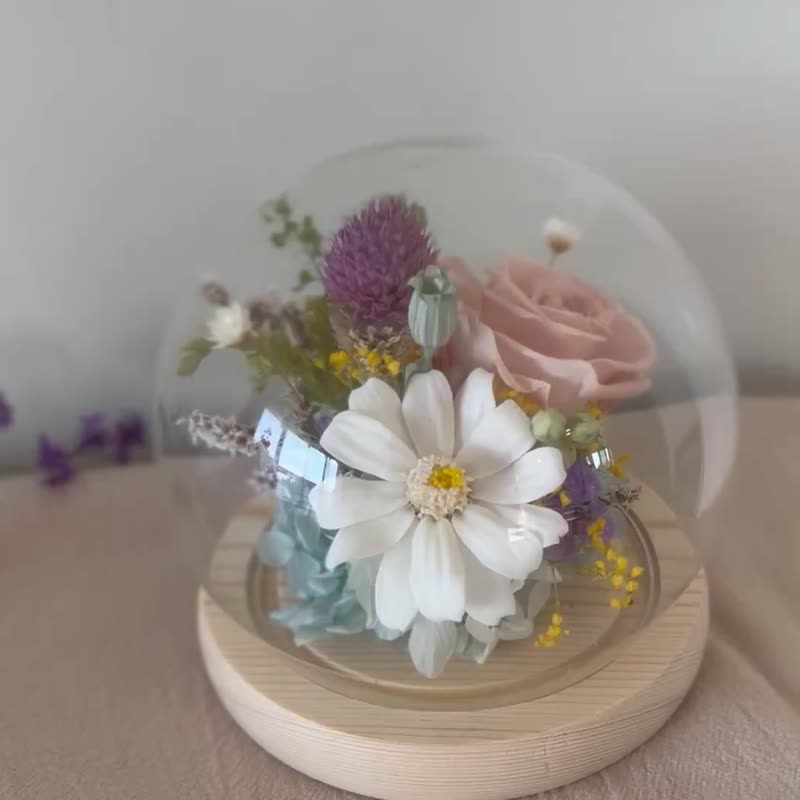 清らかで自然、柔らかなプリザーブドフラワーガラスドーム 日本産プリザーブドフラワーメイン - ドライフラワー・ブーケ - 寄せ植え・花 