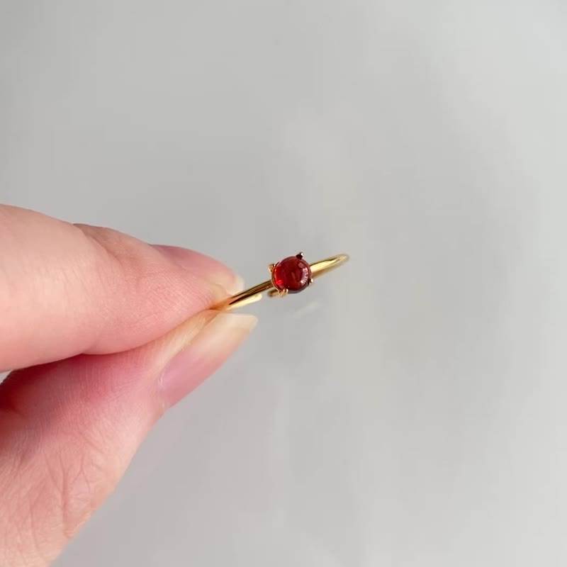 18kgp+SV925 高等級石榴石 迷你寶石戒 / 一月誕生石 - 戒指 - 寶石 紅色