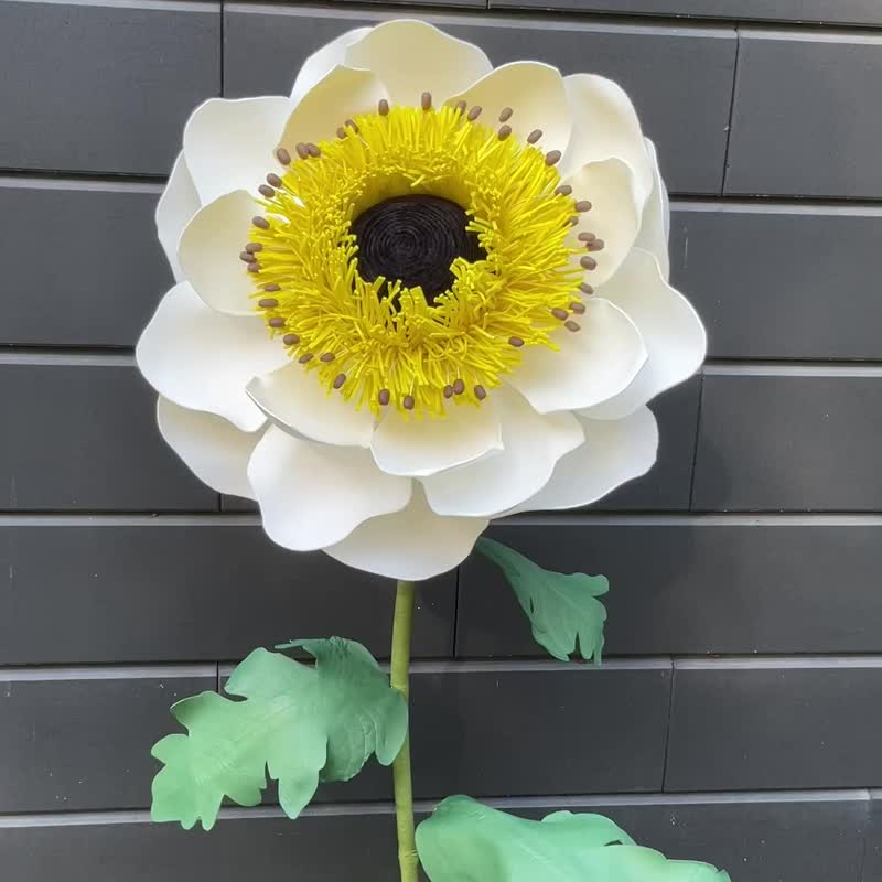 Giant Anemone On Stem. Luxury Wedding Decor. Large Anemone. Big White Anemone - Plants & Floral Arrangement - Other Materials 