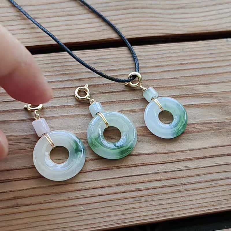 親翠 天然翡翠 冰知性美飄花甜甜圈皮繩鎖骨鏈 - 項鍊 - 玉石 多色