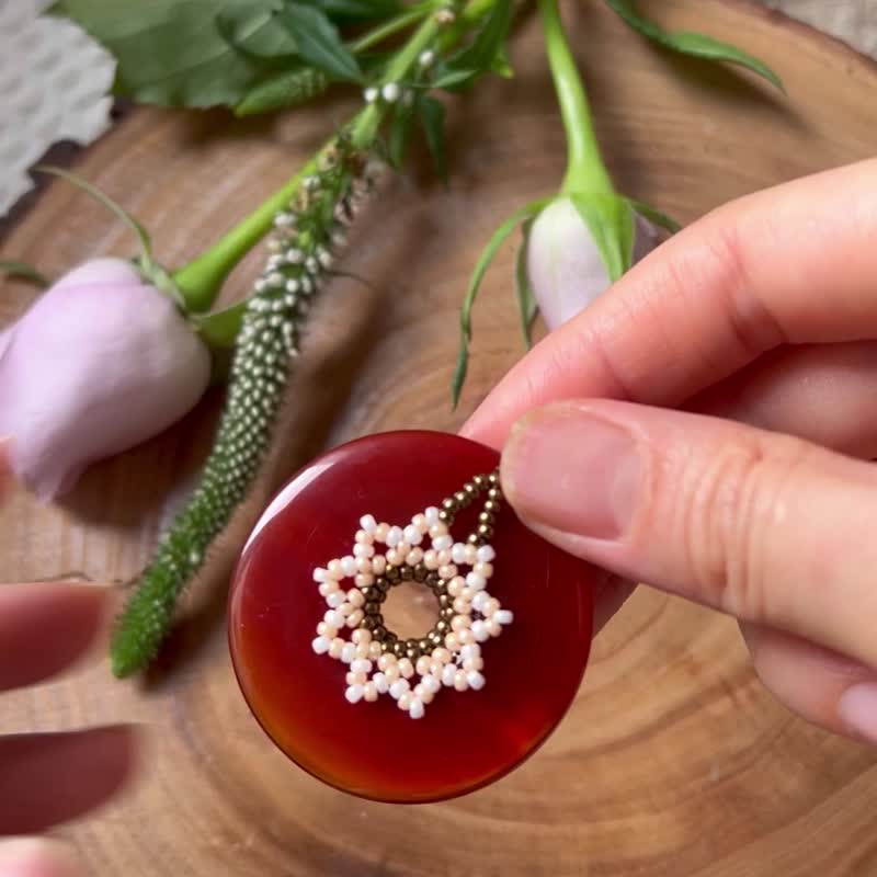 Double-sided design red agate peace buckle ethnic style beaded pendant with Gemstone chain - สร้อยคอ - คริสตัล สีแดง