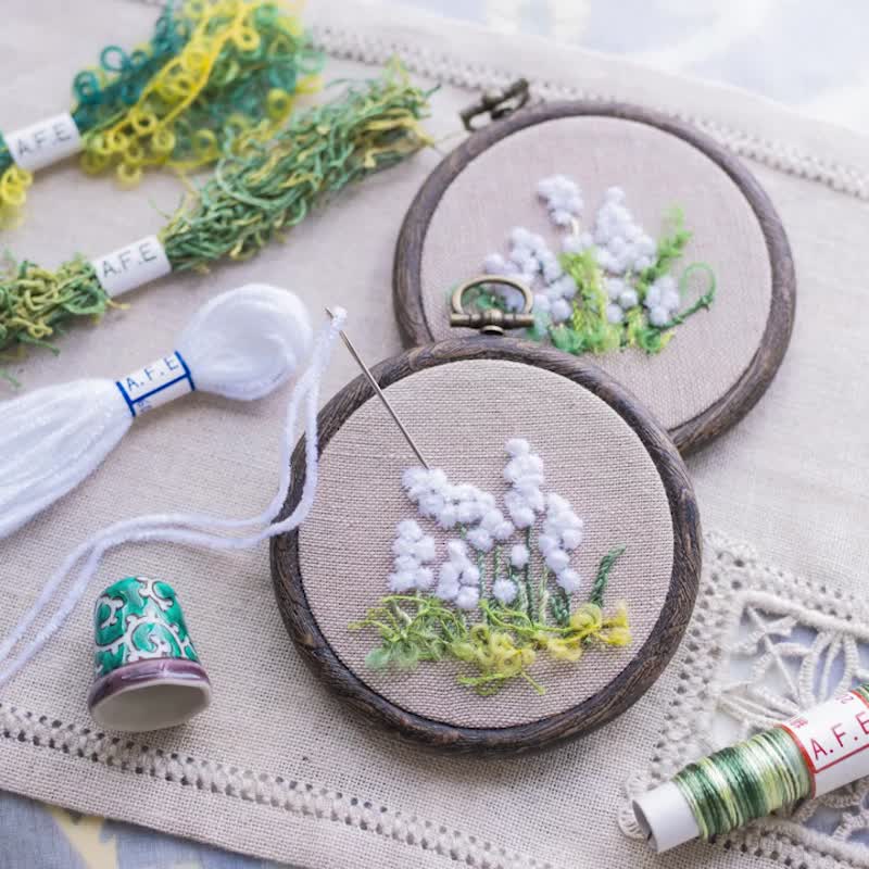 Lily of the valley flower lover embroidery production kit Flower lover embroidery series that can be easily made with AFE mall Embroidery thread and different Embroidery thread - Knitting, Embroidery, Felted Wool & Sewing - Thread Green