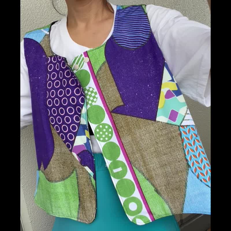 The only item 2ways Unique Reversible Vest made from Umbrella material - Women's Vests - Cotton & Hemp Multicolor