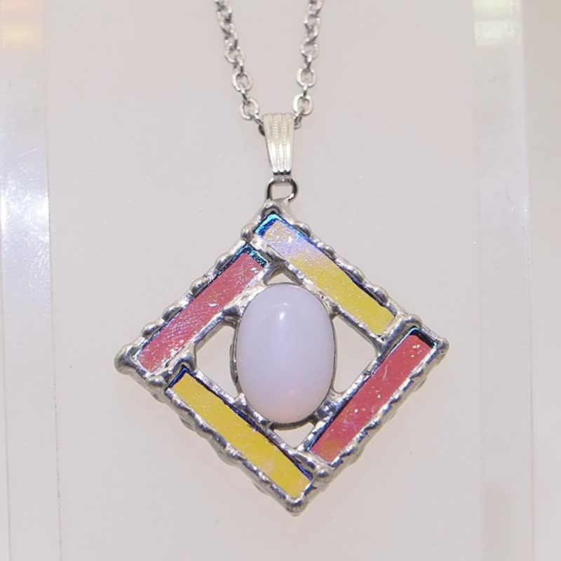 minuteness stained glass and Opal pendant - สร้อยคอ - แก้ว หลากหลายสี