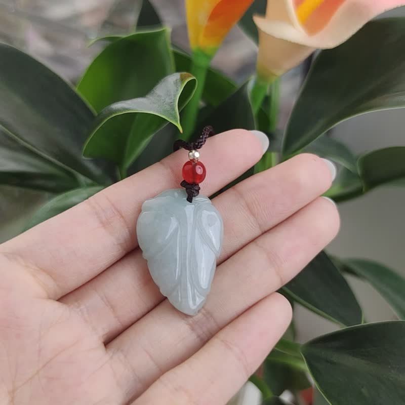 Natural Burmese Jadeite Pendant Necklace Product A - สร้อยคอ - หยก สีเขียว