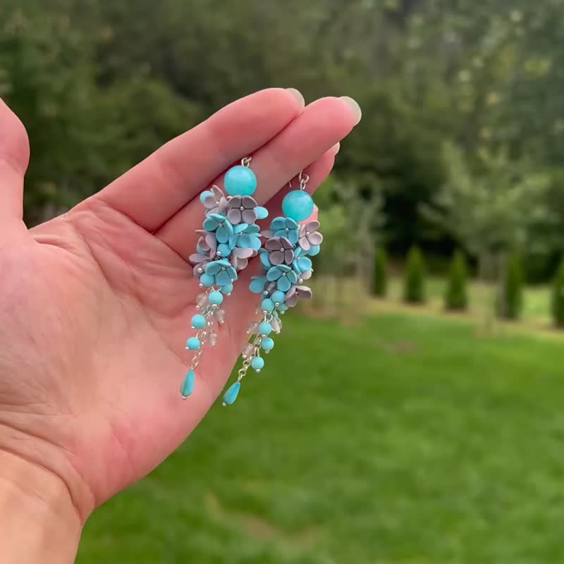 Blossom Earrings Long Drop Earrings With Flowers Polymer Clay Jewelry - 耳環/耳夾/耳骨夾 - 黏土 藍色