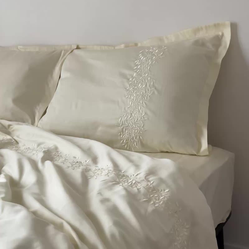Ivory Branches Embroidered Cotton Sateen Duvet Cover - OEKO-TEX Certified - 寢具/床包 - 棉．麻 白色