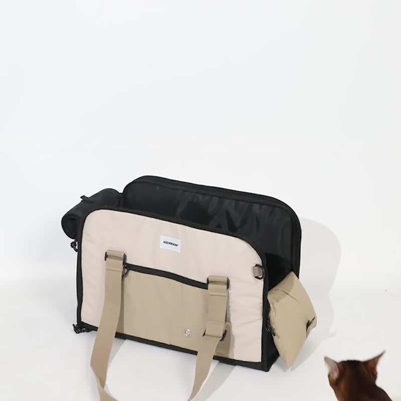 Cat shoulder bag, dog outing bag, cat outing supplies, breathable pet bag, pet bag - กระเป๋าสัตว์เลี้ยง - ไนลอน สีกากี