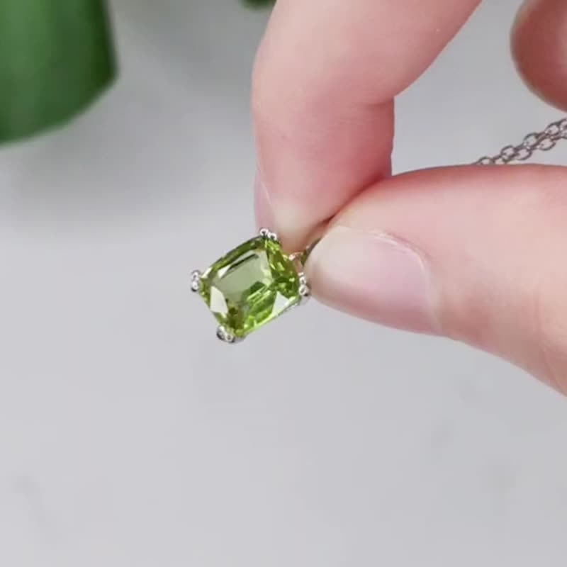 竹響 | 橄欖石 / 方鑽爪鑲 / 寶石項鍊 - 項鍊 - 寶石 綠色