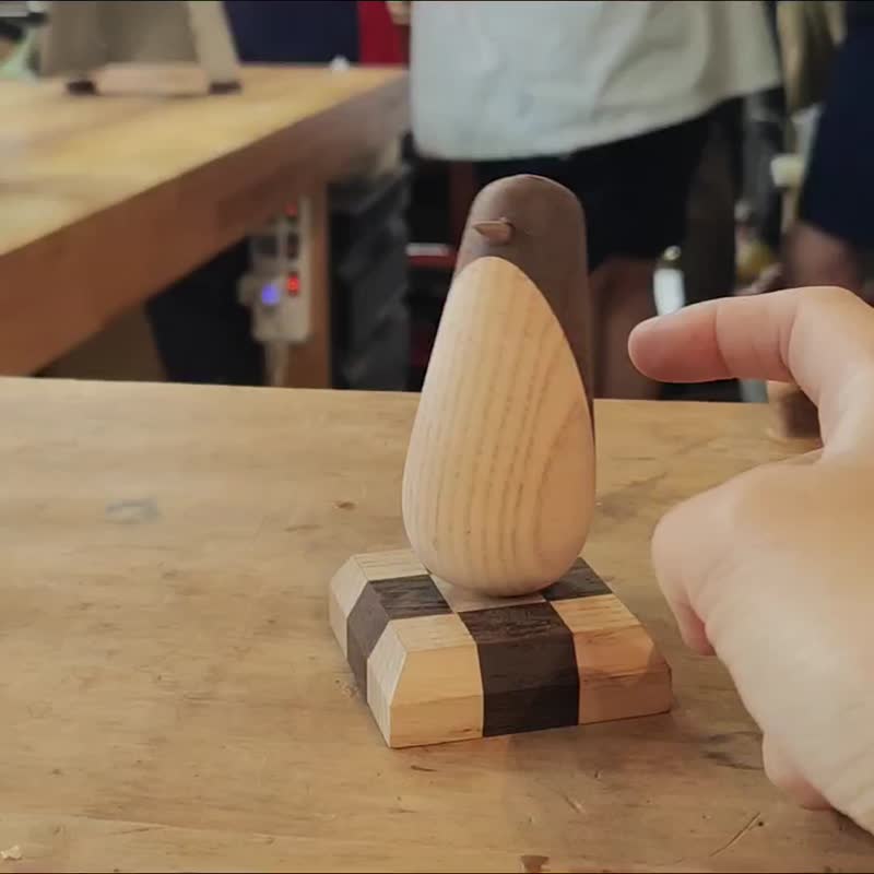搖擺企鵝-書桌小物 - 裝飾/擺設  - 木頭 咖啡色