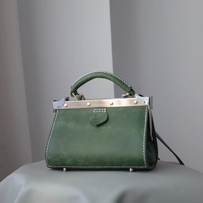 Frame Bag Vintage Horizontal Kiss-Lock Crossbody Handbag Doctor Bag Small - กระเป๋าแมสเซนเจอร์ - หนังแท้ สีน้ำเงิน