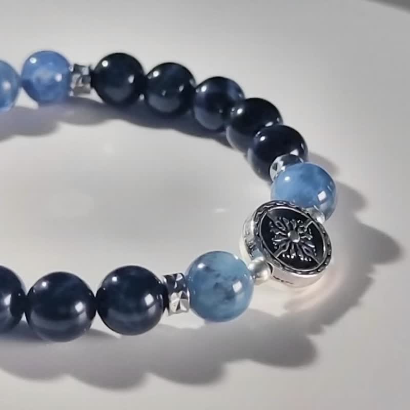 Blue Tiger Eye Stone Devil's Aquamarine | Unlock your unlimited potential, intuitive creative communication - Bracelets - Crystal Blue