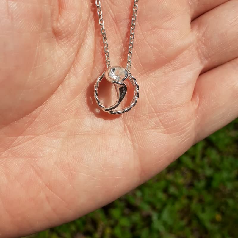calla lily silver pendant - สร้อยคอ - เงินแท้ สีเงิน