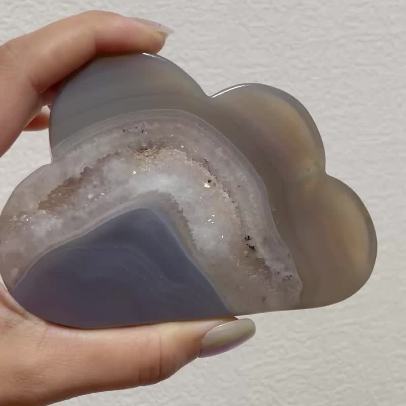 緩和心靈 平息焦慮【雲朵晶洞藍紋瑪瑙片擺件】極度稀缺/一物一拍 - 擺飾/家飾品 - 水晶 多色