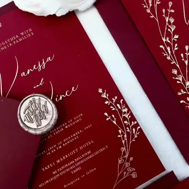 BURGUNDY GOLD FOIL WEDDING INVITATION CARD - FLORAL WREATH ( MIN 50) - Wedding Invitations - Paper White