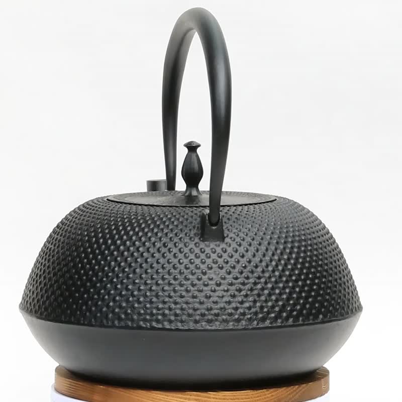 Nanbu tekki tetsubin japanese cast iron kettle flat and round arare 1.6L - Teapots & Teacups - Other Metals Black