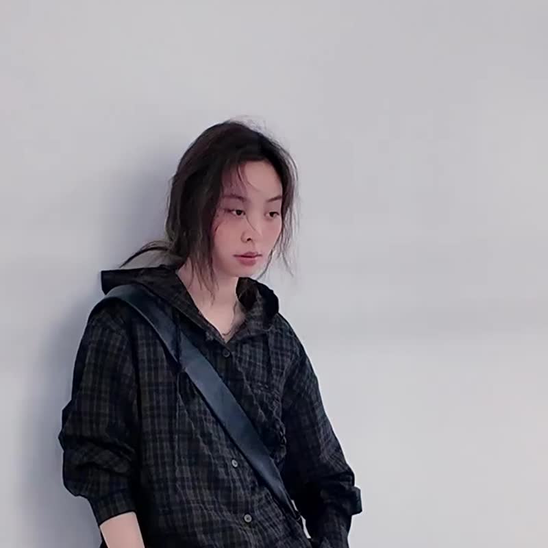 咖啡深棕色 木質格調 優質文藝連帽襯衫 春季休閒外套 - 女襯衫 - 棉．麻 咖啡色