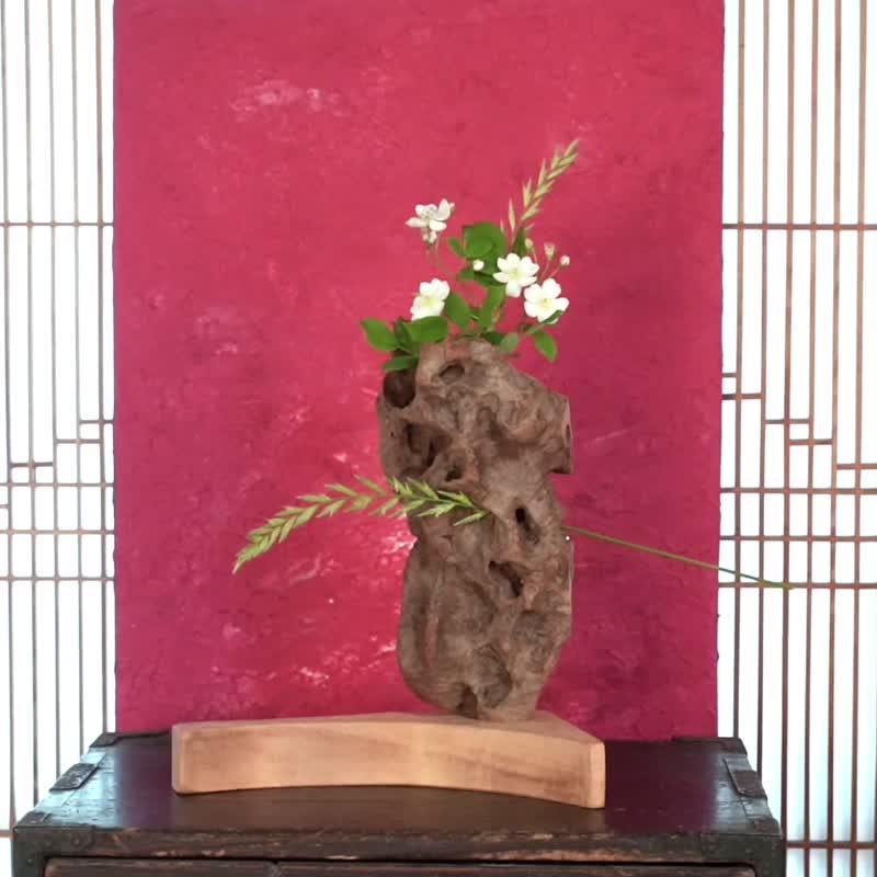 お気に入りの季節の花を飾って気持ちの良い空間を作ってみませんか　流木の花器、木の花瓶、花器、小さな花瓶、８９ - 花瓶/花器 - 木頭 咖啡色