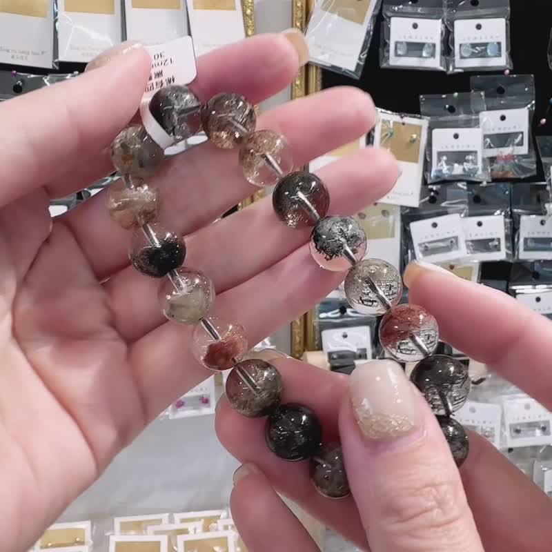 Rare glass collection Four Seasons Color Ghost Black Hair Crystal Symbiosis Mine Hand Beads 12mm Multifunctional Magnetic Field to Resist Negative - สร้อยข้อมือ - คริสตัล หลากหลายสี