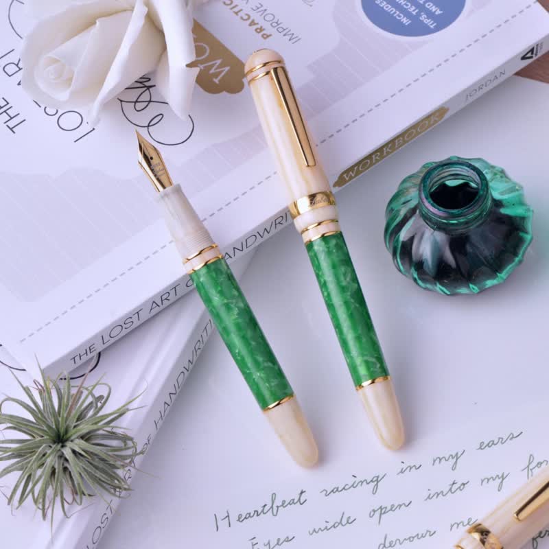 Forest Fountain pen | tropical refreshing green - Fountain Pens - Acrylic Green