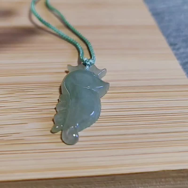 Pro-Cui Natural Jade Ice Green Water Small Seahorse Adjustable Rope Chain - สร้อยคอ - หยก สีเขียว